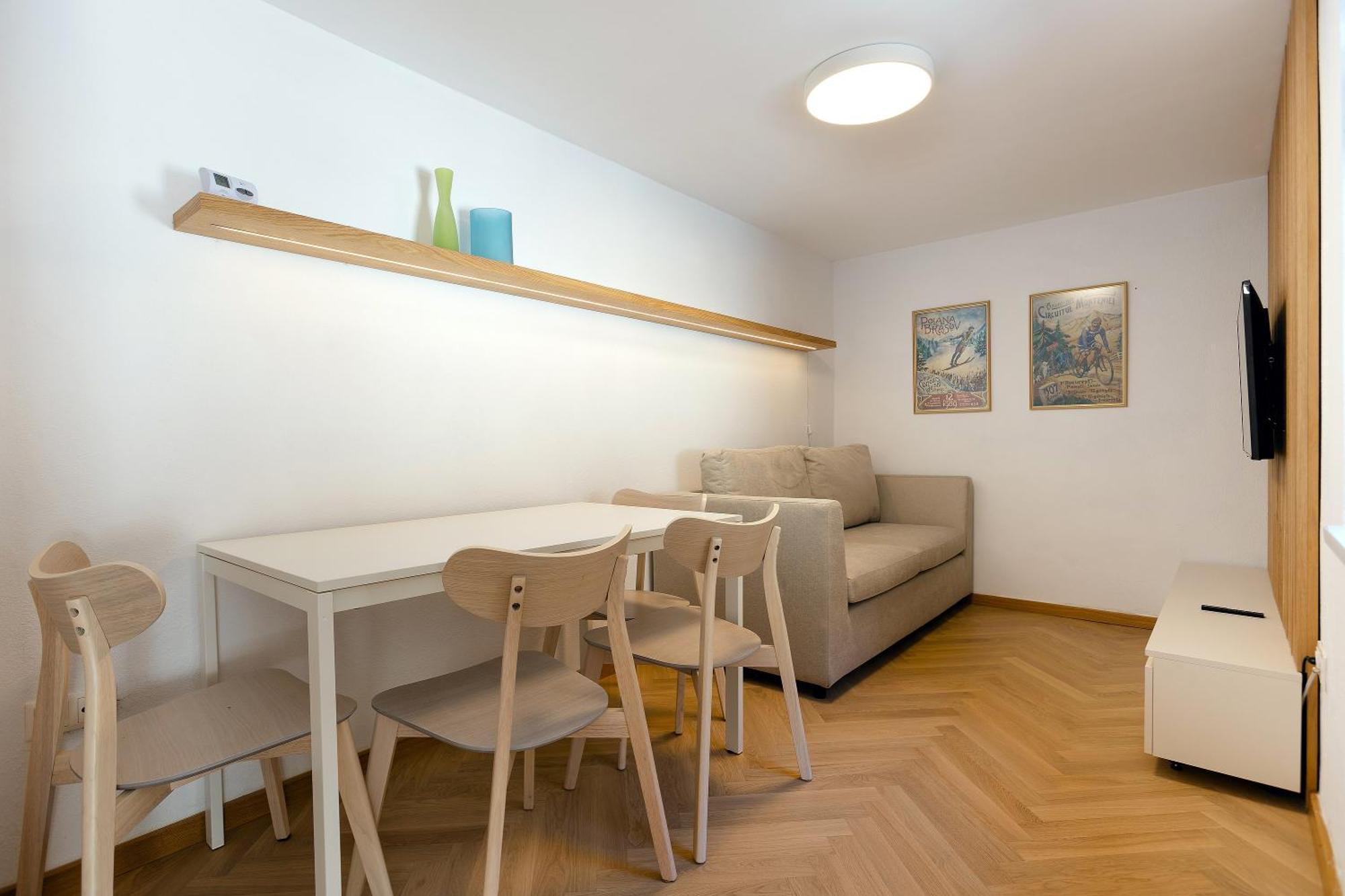 House 66 Aparthotel Braşov Eksteriør bilde